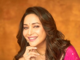 Madhuri Dixit के बताए इस हेयर ऑयल को आप भी घर में कर सकते हैं तैयार, बढ़ने लगेंगे बाल Madhuri Dixit के बताए इस हेयर ऑयल को आप भी घर में कर सकते हैं तैयार, बढ़ने लगेंगे बाल