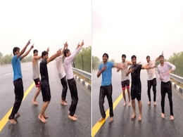 लड़कों ने शाहरुख खान के गाने पर किया गजब का रेन डांस, एनर्जी देख फैन हुए लोग, बोले- लड़कियों को भी छोड़ दिया पीछे लड़कों ने शाहरुख खान के गाने पर किया गजब का रेन डांस, एनर्जी देख फैन हुए लोग, बोले- लड़कियों को भी छोड़ दिया पीछे