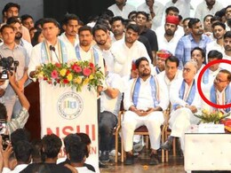 Rajasthan Politics: सचिन पायलट संग नजर आए गहलोत गुट के नेता, राजस्थान में तेज हुई सियासी हलचल