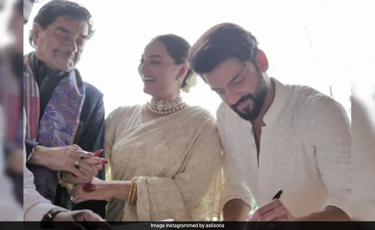 Zaheer Iqbal On Father-In-Law Shatrughan Sinha: "He's So Chilled Out And The Sweetest Person I've Met"