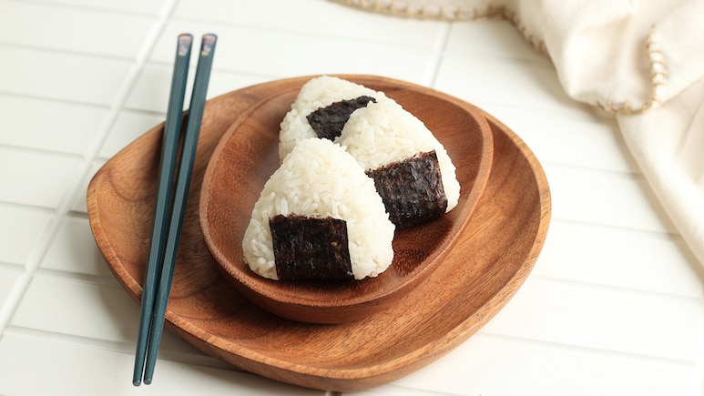 Staff Of Major Convenience Store Chain In Japan Found Faking Expiry Dates On Food