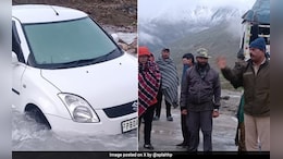 44 People Stranded Near Kunzum Pass In Himachal Pradesh Rescued: Police