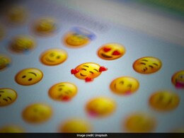 इमोजी के बिना फीके हैं सोशल मीडिया के रंग, इन्होंने सबसे पहले किया था इस्तेमाल, गिनीज वर्ल्ड रिकॉर्ड्स में दर्ज है स्माइली इमोटिकॉन इमोजी के बिना फीके हैं सोशल मीडिया के रंग, इन्होंने सबसे पहले किया था इस्तेमाल, गिनीज वर्ल्ड रिकॉर्ड्स में दर्ज है स्माइली इमोटिकॉन