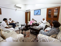 LIVE: राजद को बड़ा झटका! राष्ट्रीय प्रवक्ता मृत्युंजय तिवारी ने दिया इस्तीफा