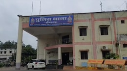 Crime News: नाबालिग को युवक पर था बहन से प्रेम संबंध का शक, तो पहले दी शराब की दावत फिर किया ये काम