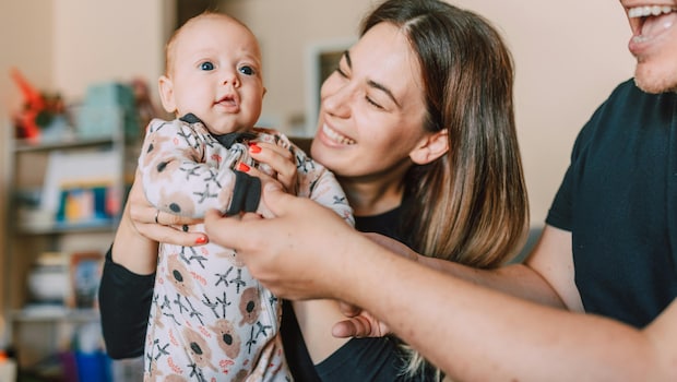 Why New Parents Should Choose Cotton Onesies For Their Babies Over Anything Else