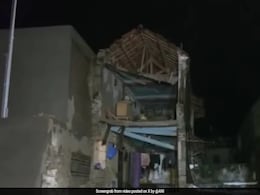 Woman, 2 Granddaughters Killed As 3-Storey Building Collapses In Gujarat Woman, 2 Granddaughters Killed As 3-Storey Building Collapses In Gujarat