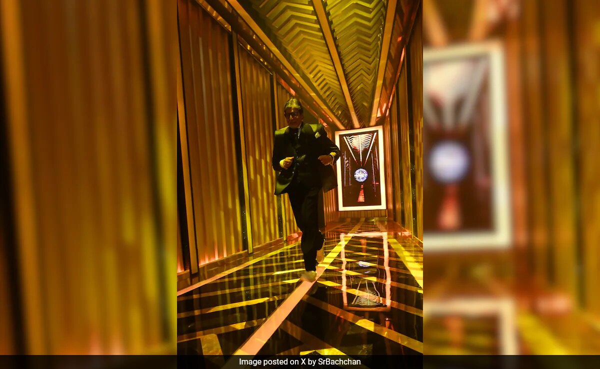 Amitabh Bachchan Checked Into First Day Of <i>Kaun Banega Crorepati 16</i> Shoot Like This: "The Run Is On"