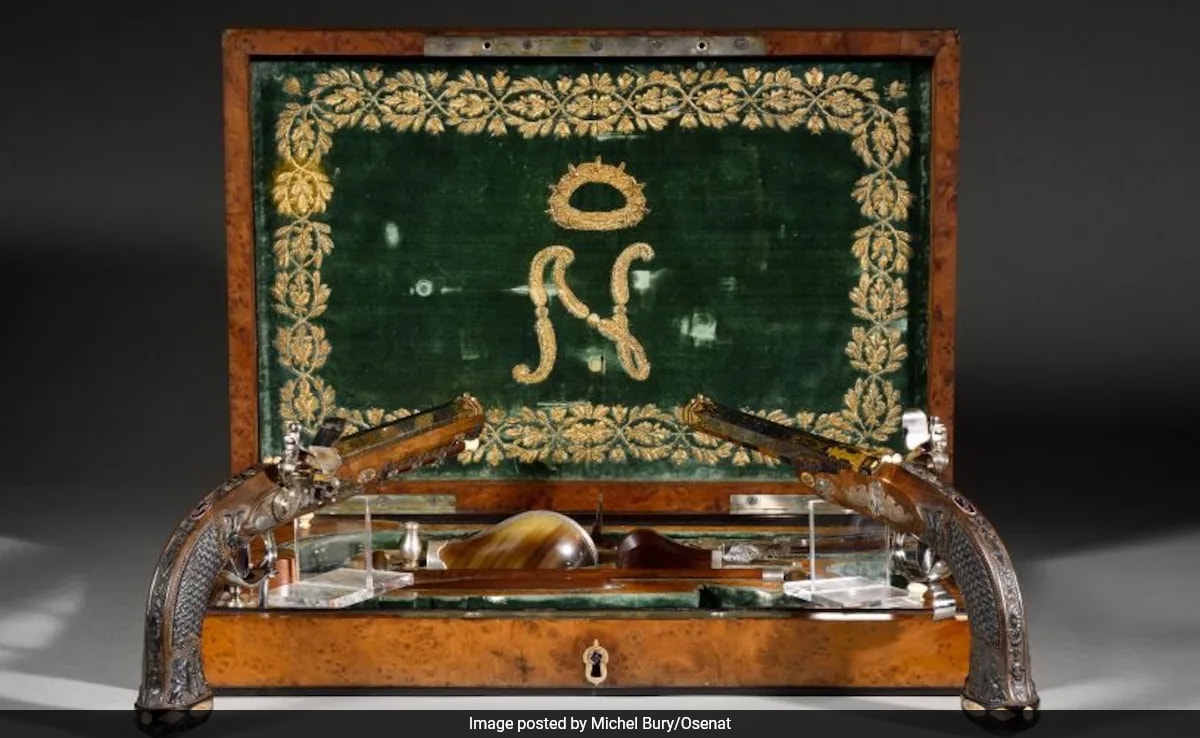 Napoleon's Exquisite Flintlock Pistols Fetch $1.83 Million At Auction