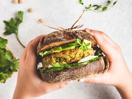 Year Ender 2024: इस साल इन फूड्स ने Foodies के दिलों में बनाई जगह, इस लिस्ट में शामिल कौन सी डिश है आपकी फेवरेट? Year Ender 2024: इस साल इन फूड्स ने Foodies के दिलों में बनाई जगह, इस लिस्ट में शामिल कौन सी डिश है आपकी फेवरेट?