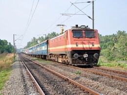 Rajasthan: यात्रीगण कृपया ध्यान दें, राजस्थान में चलेंगी 3 स्पेशल ट्रेनें, 12 ट्रेन के फेरे भी बढ़ाए गए  