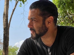 सलमान खान ने लीक कर दी फोटो, आने वाली फिल्म सिकंदर में कुछ ऐसा होगा लुक ! सलमान खान ने लीक कर दी फोटो, आने वाली फिल्म सिकंदर में कुछ ऐसा होगा लुक !