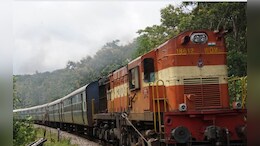 पुणे, सोलापूर मार्गावर तीन दिवसांचा ब्लॉक;&nbsp;आजपासून 31 जुलैपर्यंत 62 रेल्वे गाड्या रद्द