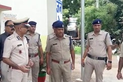 ग्वालियर: डबरा में किसान नेता राजेंद्र सिंह के बेटे धर्मवीर जाट की हत्या ग्वालियर: डबरा में किसान नेता राजेंद्र सिंह के बेटे धर्मवीर जाट की हत्या
