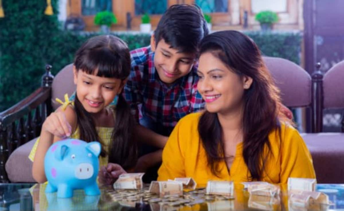 NPS वात्सल्य के नए नियम लागू: अब बच्चों की पढ़ाई और इलाज के लिए निकाल सकेंगे पैसा, PFRDA ने दी बड़ी राहत!