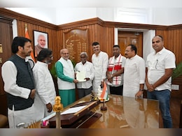 चंपई सोरेन ने दिया झारखंड CM पद से इस्तीफा, हेमंत सोरेन फिर संभालेंगे कुर्सी चंपई सोरेन ने दिया झारखंड CM पद से इस्तीफा, हेमंत सोरेन फिर संभालेंगे कुर्सी