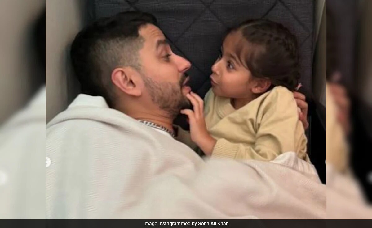 Kunal Kemmu And Daughter Inaaya's In-Flight Famjam. Courtesy Soha Ali Khan