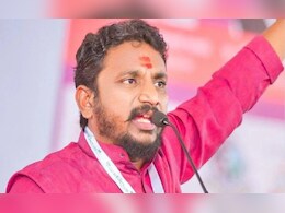 BJP vs NCP वाद चिघळला! अमोल मिटकरींनी केली भाजपाच्या बड्या मंत्र्यांची तक्रार BJP vs NCP वाद चिघळला! अमोल मिटकरींनी केली भाजपाच्या बड्या मंत्र्यांची तक्रार