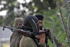 Breaking News: Jammu Kashmir के Kupwara में आतंकी और सुरक्षा बलों के बीच मुठभेड़, 5 जवान घायल Breaking News: Jammu Kashmir के Kupwara में आतंकी और सुरक्षा बलों के बीच मुठभेड़, 5 जवान घायल