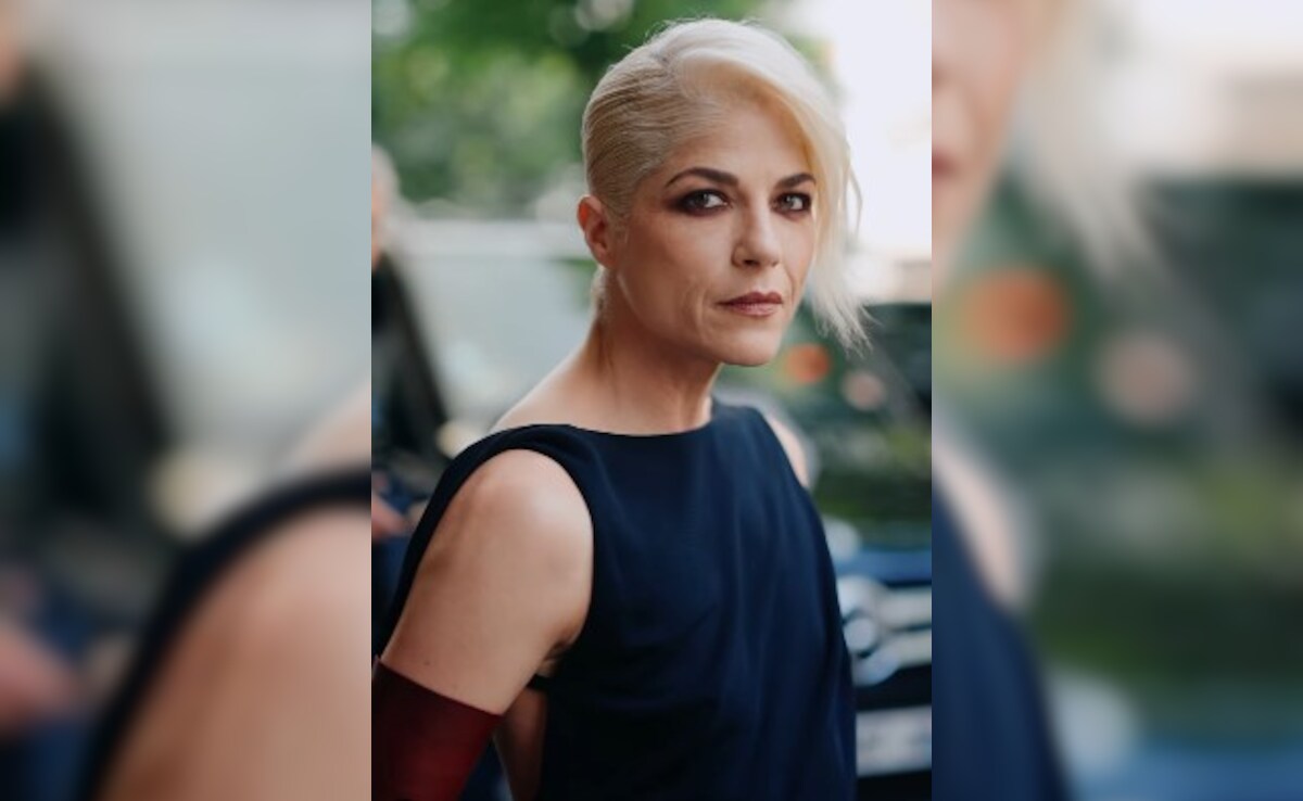 Selma Blair On Being Diagnosed With Multiple Sclerosis: "I Actually Became Much Happier"