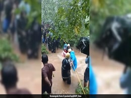 80 Stuck At Goa Waterfall Rescued; Schools Shut Tomorrow Due To Heavy Rainfall 80 Stuck At Goa Waterfall Rescued; Schools Shut Tomorrow Due To Heavy Rainfall
