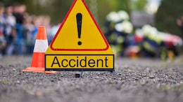 Dhar Accident: धार के गणपुर चौकड़ी पर भीषण सड़क हादसा: 2&nbsp;की मौत, 7 लोग घायल; 3 की हालत गंभीर