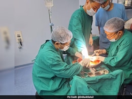 त्रिपुरा के मेडिकल कॉलेज में हुआ 20 वर्षीय युवक का सफल किडनी ट्रांसप्लांट त्रिपुरा के मेडिकल कॉलेज में हुआ 20 वर्षीय युवक का सफल किडनी ट्रांसप्लांट