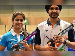 Manu Bhaker : मनू भाकर आणखी एका पदकाच्या उंबरठ्यावर! पॅरिसमधून आली आनंदाची बातमी Manu Bhaker : मनू भाकर आणखी एका पदकाच्या उंबरठ्यावर! पॅरिसमधून आली आनंदाची बातमी
