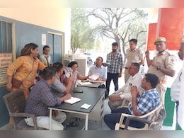 Rajasthan: स्कूल के गेट पर ताला लगाकर टीचर करा रहे थे बोर्ड एग्जाम में नकल, दीवार फांदकर गई विजिलेंस टीम Rajasthan: स्कूल के गेट पर ताला लगाकर टीचर करा रहे थे बोर्ड एग्जाम में नकल, दीवार फांदकर गई विजिलेंस टीम