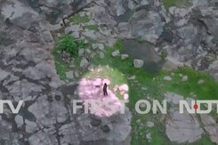 Niwari News: मछली पकड़ने निकला शख्स बीच टापू पर फंसा, रेस्क्यू में जुटी NDRF