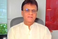 Union Budget 2024: बजट के बाद शेयर मार्केट के कौन-से सेक्टर में करें निवेश? Deven Choksi से समझें