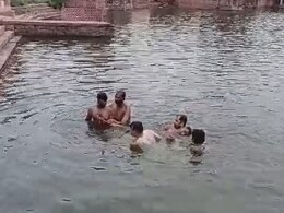 मचकुंड सरोवर के पास रील बना रहे थे तीन दोस्त, एक का पैर फिसला और डूबने से हो गई मौत