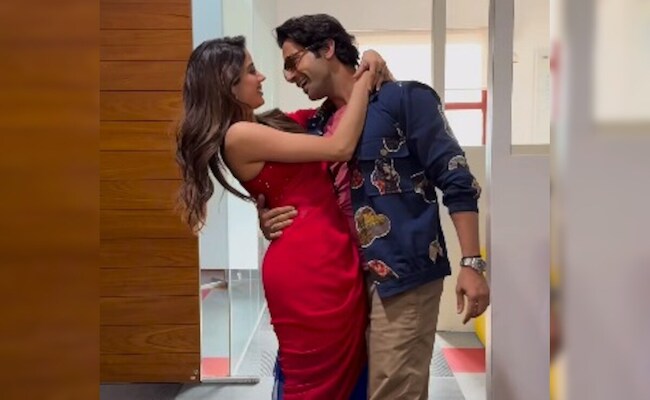 Janhvi Kapoor's Ulajh Trailer Reviewed By Roohi Co-Star Rajkummar Rao: 'Very Gripping' Janhvi Kapoor's Ulajh Trailer Reviewed By Roohi Co-Star Rajkummar Rao: 'Very Gripping'