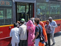No Pink Saheli Card, No Free Bus Ride? Delhi Eyes Mandatory Use From July