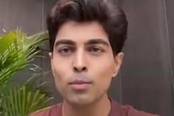 Mirzapur 3 Web Series के 'कवि' Pallav Singh Social Media पर हो रहे वायरल, देखिए NDTV की खास बातचीत Mirzapur 3 Web Series के 'कवि' Pallav Singh Social Media पर हो रहे वायरल, देखिए NDTV की खास बातचीत