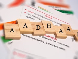 PAN-Aadhaar Link: पैन कार्ड आधार से लिंक नहीं होने पर अटक सकते हैं ये जरूरी काम PAN-Aadhaar Link: पैन कार्ड आधार से लिंक नहीं होने पर अटक सकते हैं ये जरूरी काम