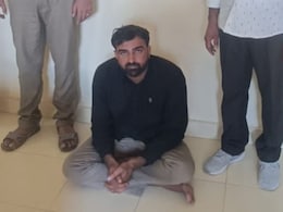राजस्थान फर्जी डिग्री मामले में SOG ने सांचौर के लाइब्रेरियन को किया गिरफ्तार, इस यूनिवर्सिटी से ली थी फेक डिग्री राजस्थान फर्जी डिग्री मामले में SOG ने सांचौर के लाइब्रेरियन को किया गिरफ्तार, इस यूनिवर्सिटी से ली थी फेक डिग्री