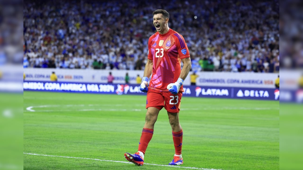 Argentina Goalkeeper Emiliano Martinez Completes First Full Session After Injury, Expected To Start vs Algeria
