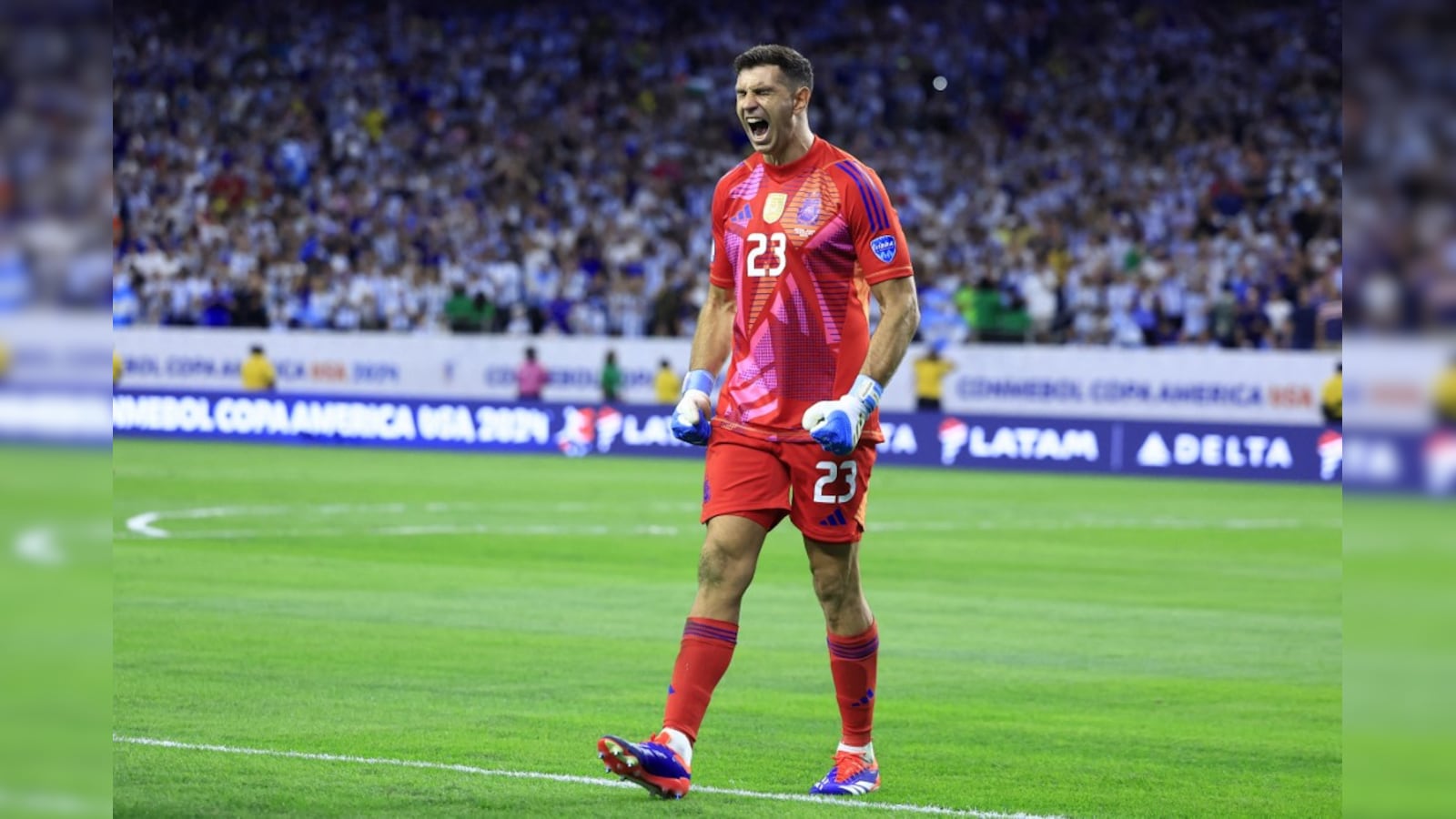 Argentina Goalkeeper Emiliano Martinez Completes First Full Session After Injury, Expected To Start vs Algeria