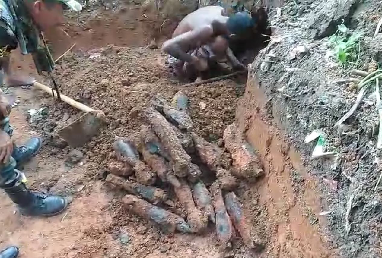 After 53 Years, Mortar Shells From 1971 Indo-Pak War Found In Fish Pond After 53 Years, Mortar Shells From 1971 Indo-Pak War Found In Fish Pond