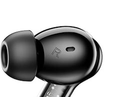 कानों के लिए कितना खतरनाक है ईयरबड्स? घंटों इस्तेमाल करने से हो सकती हैं ये समस्याएं, जानें कितनी देर लगाएं