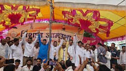 Amarwara Assembly Bypoll: चुनावी रण में पटवारी की फिसली जुबान, अपने ही प्रत्याशी को बताया भ्रष्ट, फिर हुआ ये..
