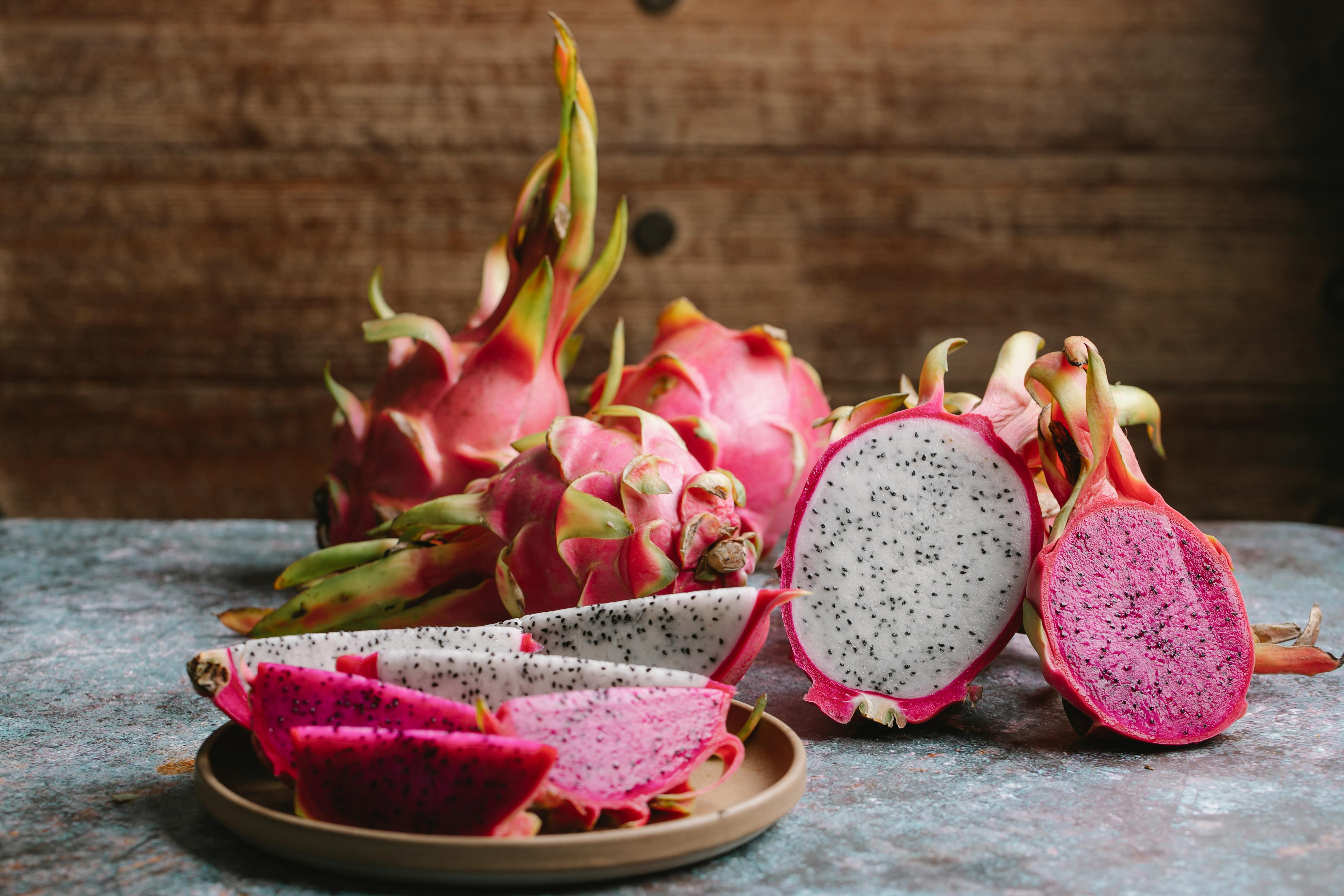 How to Eat Dragon Fruit Safely: Expert Advice and Side Effects Explained