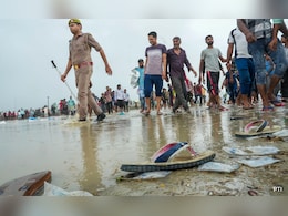 बाबा के सत्संग ग्राउंड में आने से लेकर भगदड़ मचने तक, जानें हाथरस में उस दिन कब-कब क्या-क्या हुआ बाबा के सत्संग ग्राउंड में आने से लेकर भगदड़ मचने तक, जानें हाथरस में उस दिन कब-कब क्या-क्या हुआ