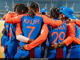Asia Cup T20 2024: मंधाना, शेफाली और हरमनप्रीत जैसी धुरंधरों से सजी 15 सदस्यीय भारतीय महिला टीम का हुआ ऐलान Asia Cup T20 2024: मंधाना, शेफाली और हरमनप्रीत जैसी धुरंधरों से सजी 15 सदस्यीय भारतीय महिला टीम का हुआ ऐलान