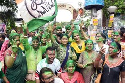 Bypoll Election Results: उपचुनावों में NDA को झटका, 13 में से महज 2 सीटों पर मिली जीत | Breaking