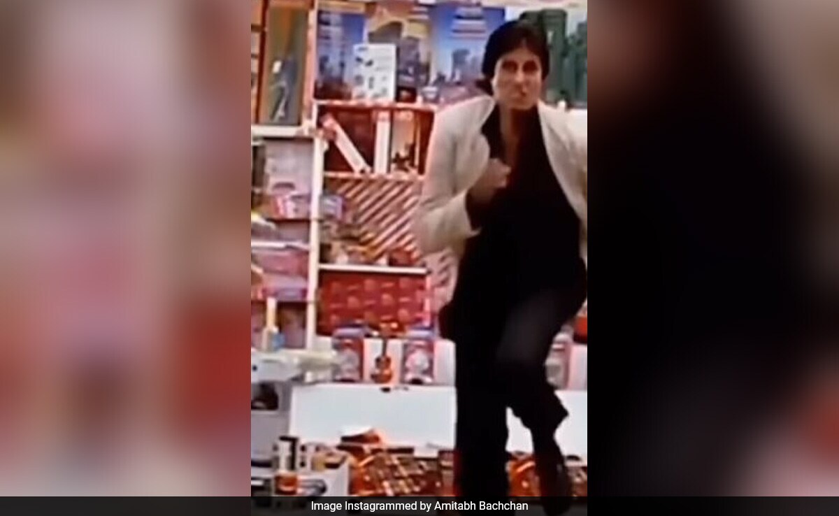 Amitabh Bachchan's LOL Post About "Running For Work From <i>Agnipath</i> To Now". Ranveer Singh Reacts