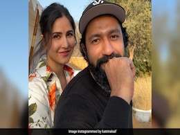 Vicky Kaushal On Katrina Kaif's Pregnancy Rumours: "<i>Jab</i> Good News <i>Ayega To...</i>" Vicky Kaushal On Katrina Kaif's Pregnancy Rumours: "<i>Jab</i> Good News <i>Ayega To...</i>"