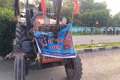 मुरैना: ट्रक ने ट्रैक्टर ट्रॉली को मारी टक्कर 2 कांवड़ियों की मौत, 15 से ज्यादा घायल मुरैना: ट्रक ने ट्रैक्टर ट्रॉली को मारी टक्कर 2 कांवड़ियों की मौत, 15 से ज्यादा घायल