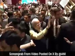 "Modi, Modi" Chants, Handshakes: How Indians Greeted PM In Austria "Modi, Modi" Chants, Handshakes: How Indians Greeted PM In Austria